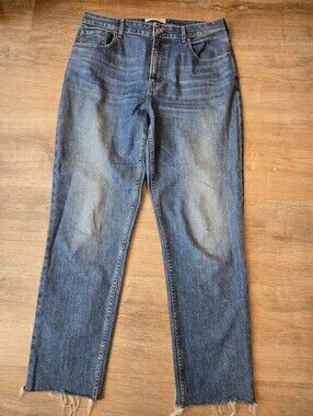 Everlane The Curvy Cheeky Jeans Raw Hem Size 31R